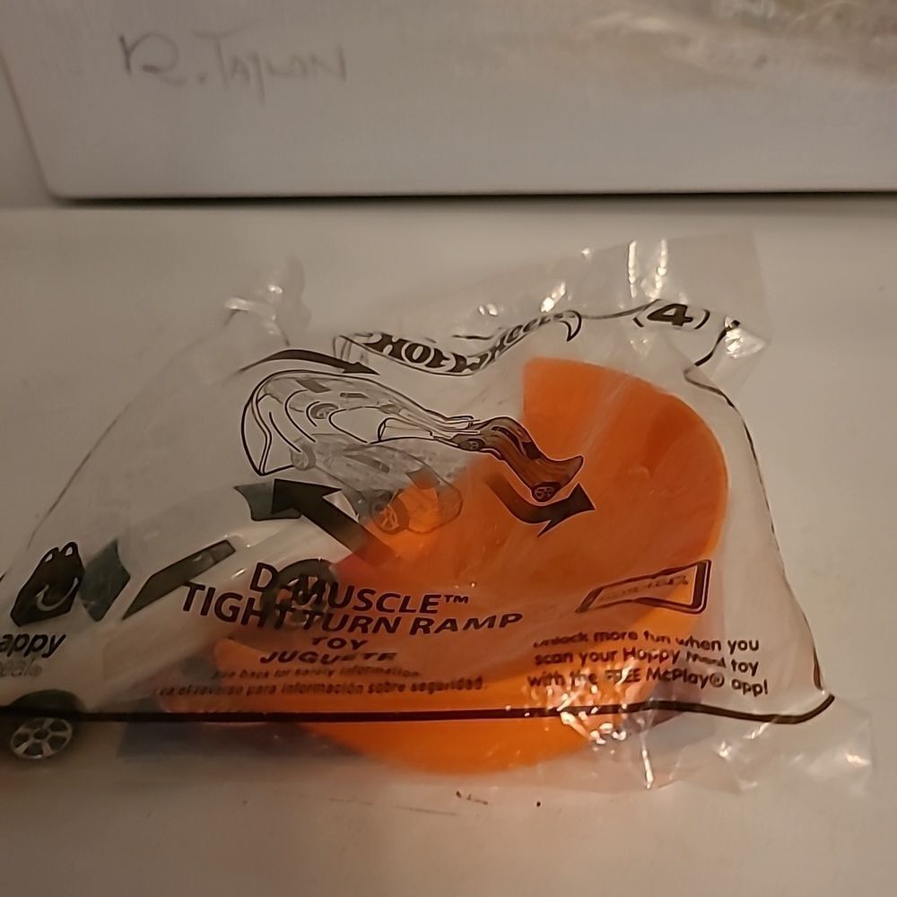 Hot Wheels 2019 Happy Meal  Toy